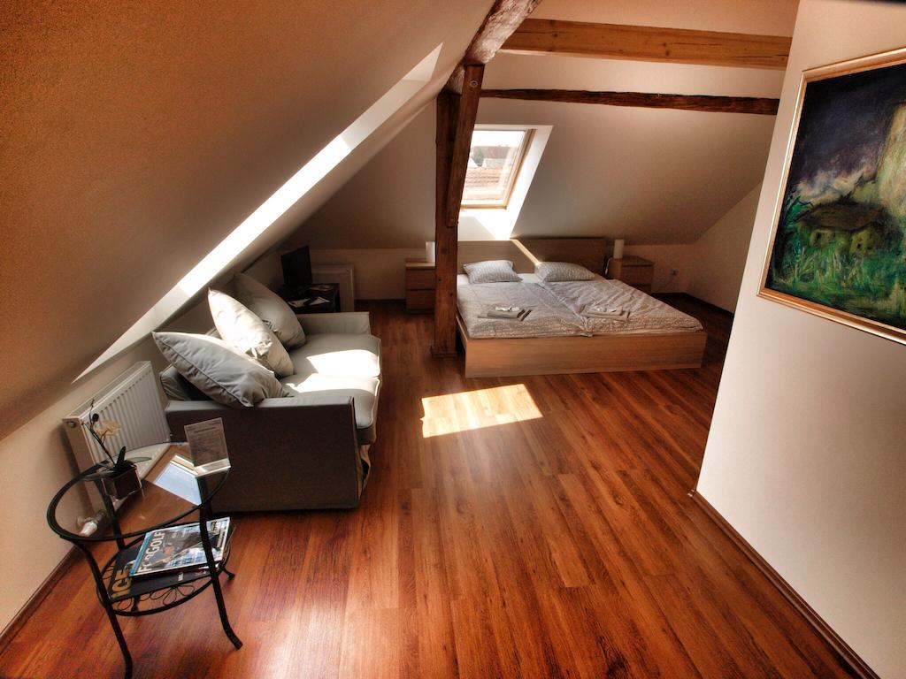 Hotel Pod Koksinem Spálené Poříčí Rum bild
