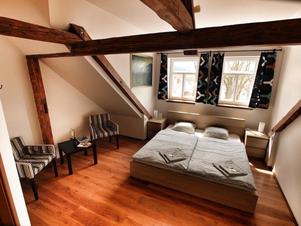 Hotel Pod Koksinem Spálené Poříčí Rum bild