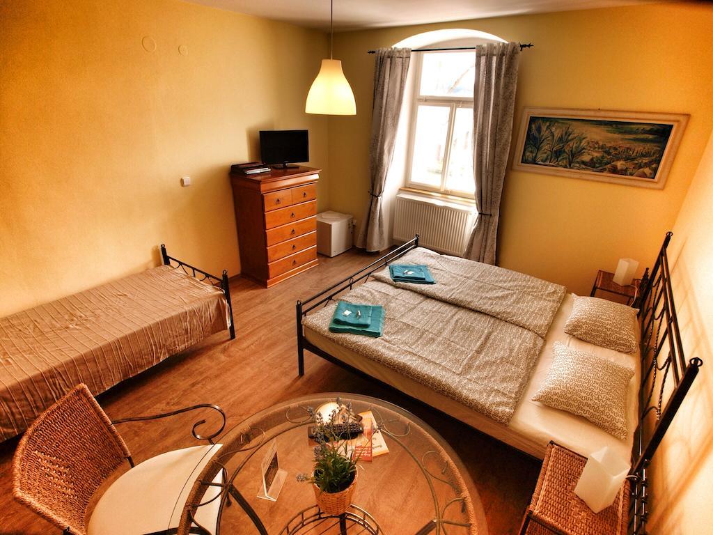 Hotel Pod Koksinem Spálené Poříčí Rum bild