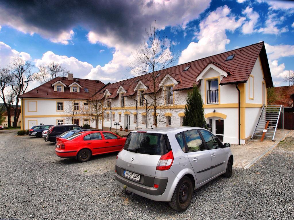 Hotel Pod Koksinem Spálené Poříčí Exteriör bild